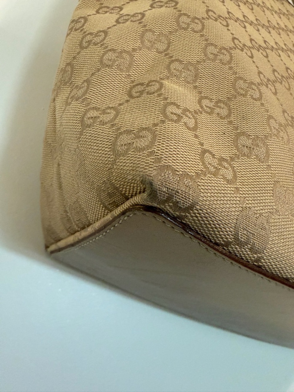 Gucci GG Eclipse Canvas Tote  Top Handles
31”H, 25”W, 12” depth. Model 31243 - Picture 11 of 13